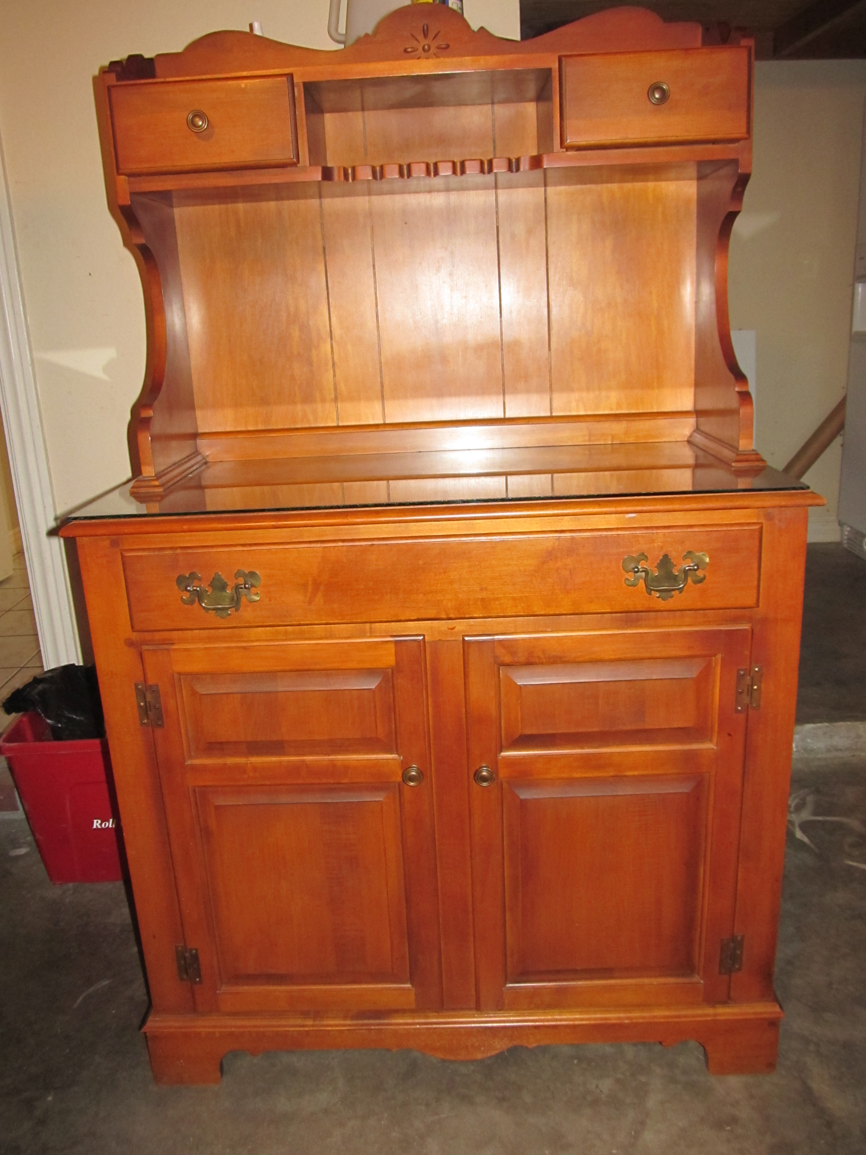 Tell City Hutches InstAppraisal